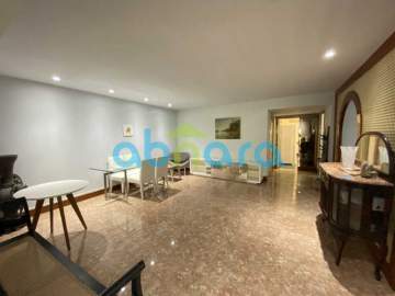 Apartamento à Venda em Copacabana - 4 Quartos na Quadra da Praia! - CPAP40803