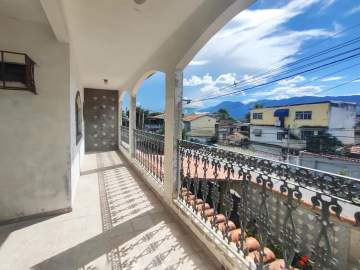 Imperdível - Excelente casa ampla , a venda em Parque Anchieta. 3 quartos ,1 suíte com 3 vagas e vista pras Montanhas. - TICA30009
