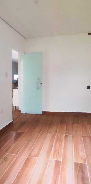 Conheça WhatsApp Image 2026-06-16 at 2 do imóvel - Casa Linear, 3 quartos / 1 suíte com closet. ESPAÇOSA! com amplo quintal. Anchieta -Rio de Janeiro-RJ - TICA30011 - 21 WhatsApp Image 2026-06-16 at 2 - 21