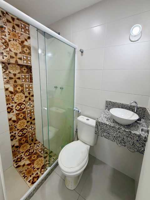 Conheça fdre 7. do imóvel - 2 quartos com suíte, 1 vaga em condomínio fechado na Taquara. Ótima oportunidade quem busca localização com custo de condomínio otimizado. - TIAP20012 - 12 fdre 7. - 12