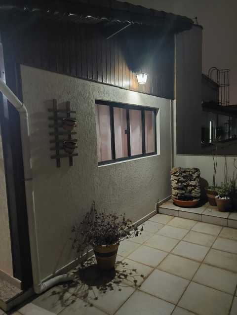 0ab73515-e707-4795-81a4-625185 - 4