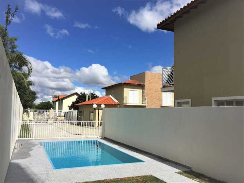 Piscina condomínio - 4