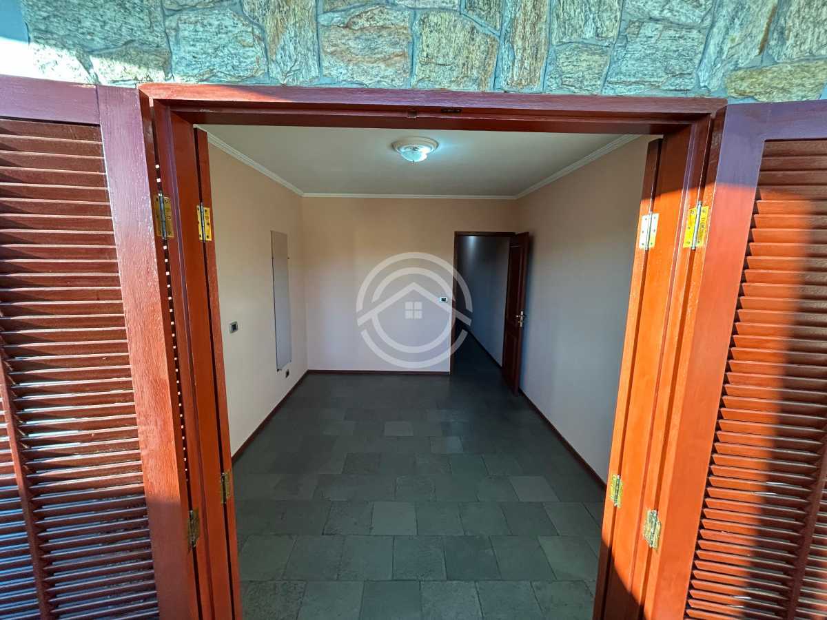 Conheça WhatsApp Image 2026-07-17 at 2 do imóvel - Casa à Venda no Bairro Jardim México, Itatiba/SP - 3 Dormitórios, 2 Vagas, Área Gourmet e Edícula por R$ 573.000! - ALCA30029 - 12 WhatsApp Image 2026-07-17 at 2 - 12