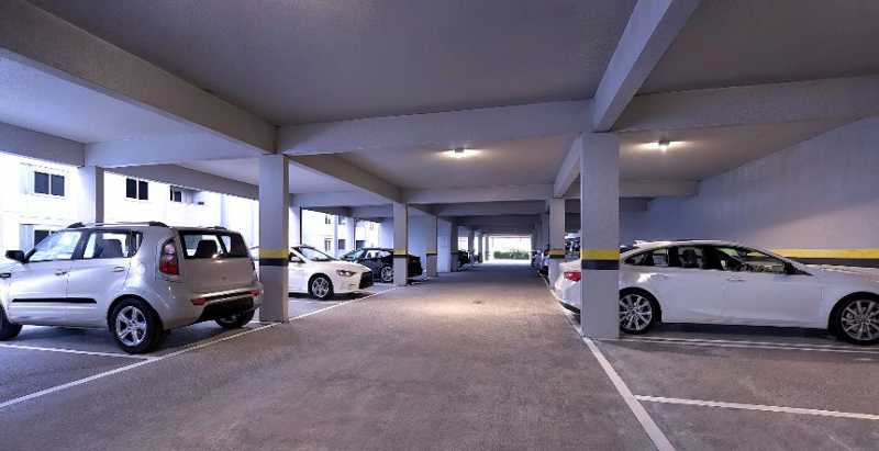 GARAGEM COBERTA NAPOLES . - 10
