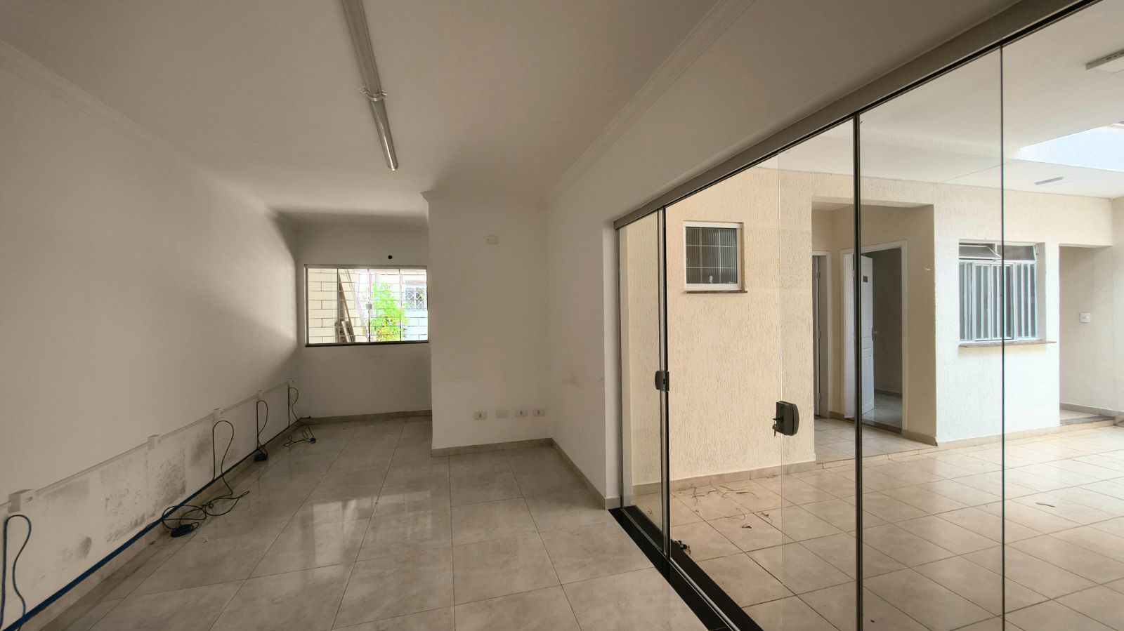 Conheça FOTO_6 do imóvel - Casa para alugar Centro, Londrina - R$ 8.000 - CA0279 - 6 FOTO_6 - 6