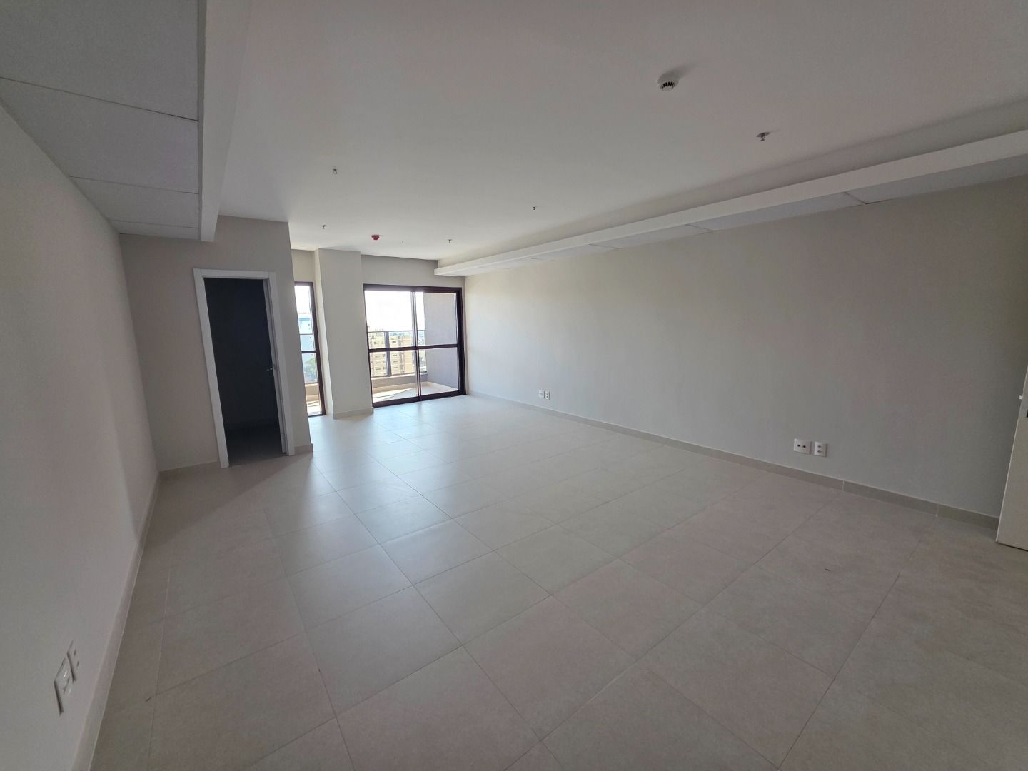 Conheça FOTO_1 do imóvel - Loja 56m² para venda e aluguel Centro, Londrina - R$ 729.900 - LO0027 - 1 FOTO_1 - 1