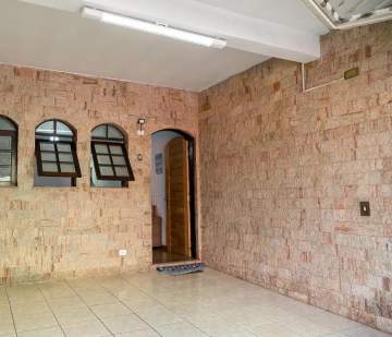 Sobrado à Venda em Vila Barros Guarulhos com 2 Dormitórios e Churrasqueira - NGCC20001