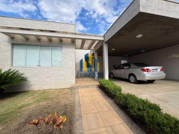 Casa 3 quartos à venda Santa Rosa, Divinópolis - R$ 599.000 - LMCA30001