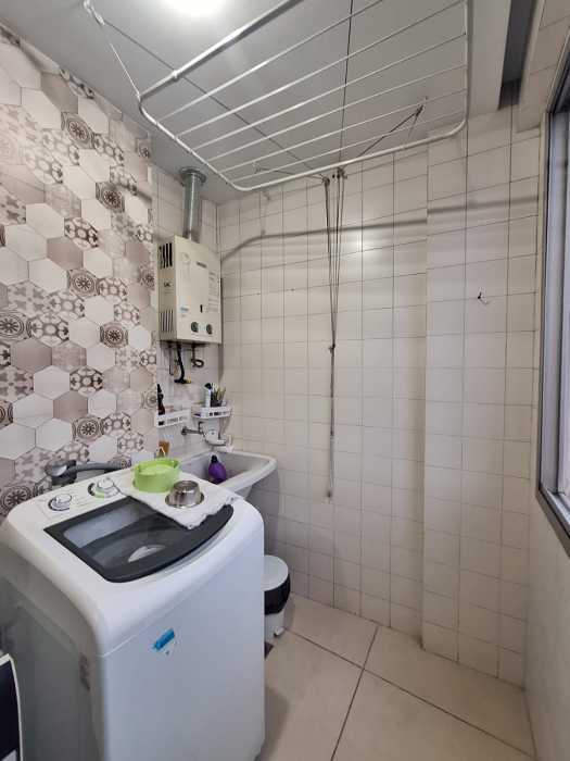 Conheça ÁREA DE SERVIÇO. do imóvel - Flat Condomínio Omin2, Botafogo, andar alto - HCFL10002 - 15 ÁREA DE SERVIÇO. - 15