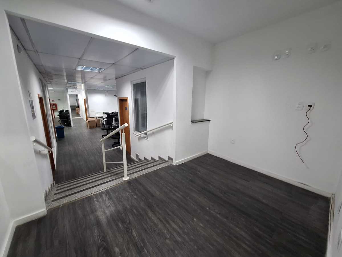 Conheça ÁREA ADM. do imóvel - GALPÃO 3.800M² / REFORMADO / 2.200M² PISO / SANTO CRISTO - HCGA00009 - 11 ÁREA ADM. - 11