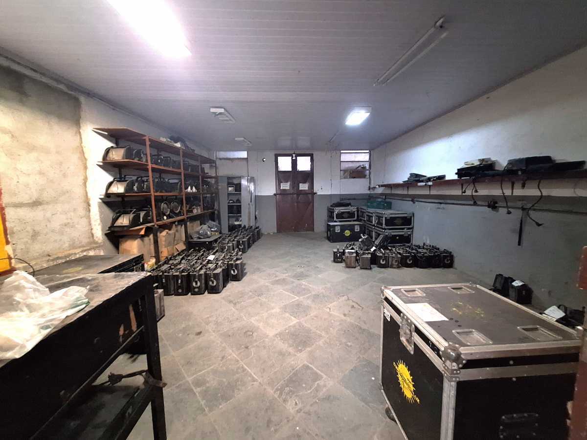 Conheça SALA ESTOQUE do imóvel - Galpão reformado / 350m² / doca / Praça da Bandeira - HCGA00013 - 18 SALA ESTOQUE - 18