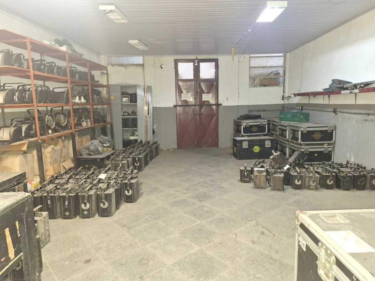 Conheça SALA ESTOQUE do imóvel - Galpão reformado / 350m² / doca / Praça da Bandeira - HCGA00013 - 20 SALA ESTOQUE - 20