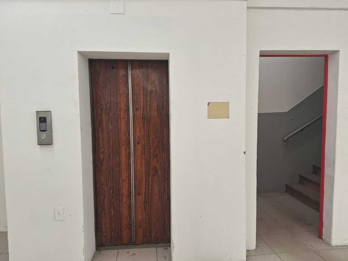 Conheça ACESSO PAV3. do imóvel - Madureira: Prédio / Lojão, com 4 pavimentos, garagem subterrânea - HCLJ00001 - 13 ACESSO PAV3. - 13