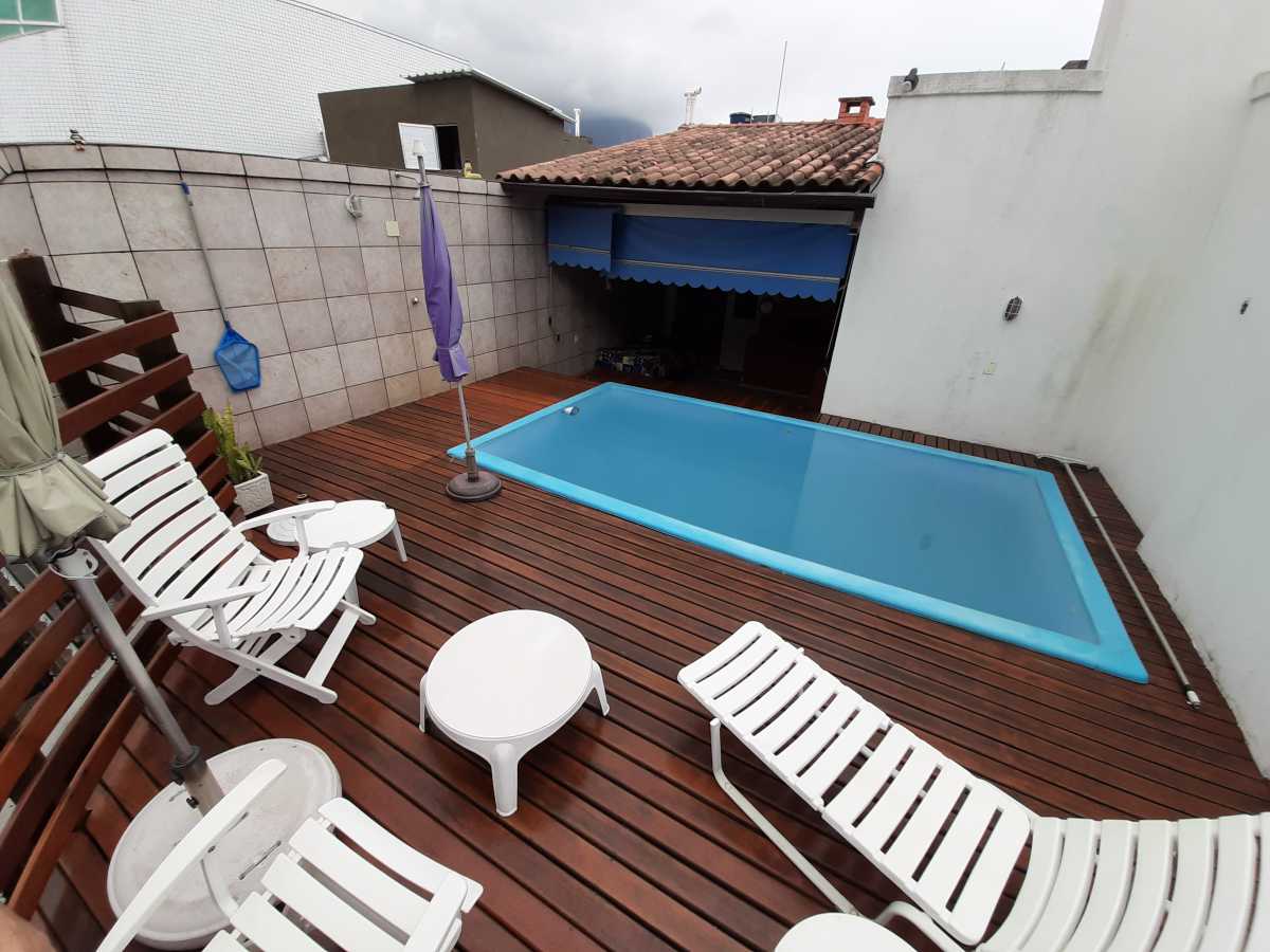 PISCINA - 2