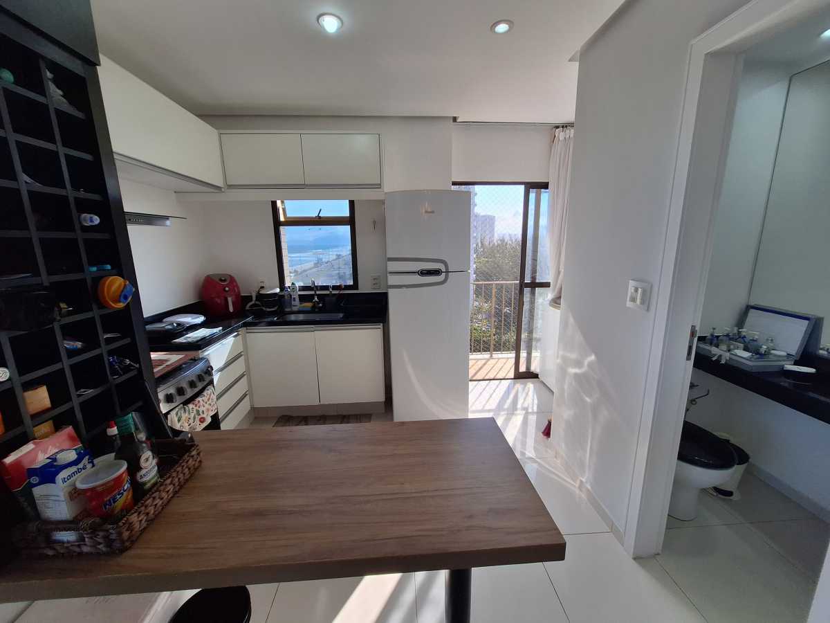 Conheça COZINHA do imóvel - RHR, Flat de 2 suítes na Barra da Tijuca, frente mar - HCFL20001 - 5 COZINHA - 5