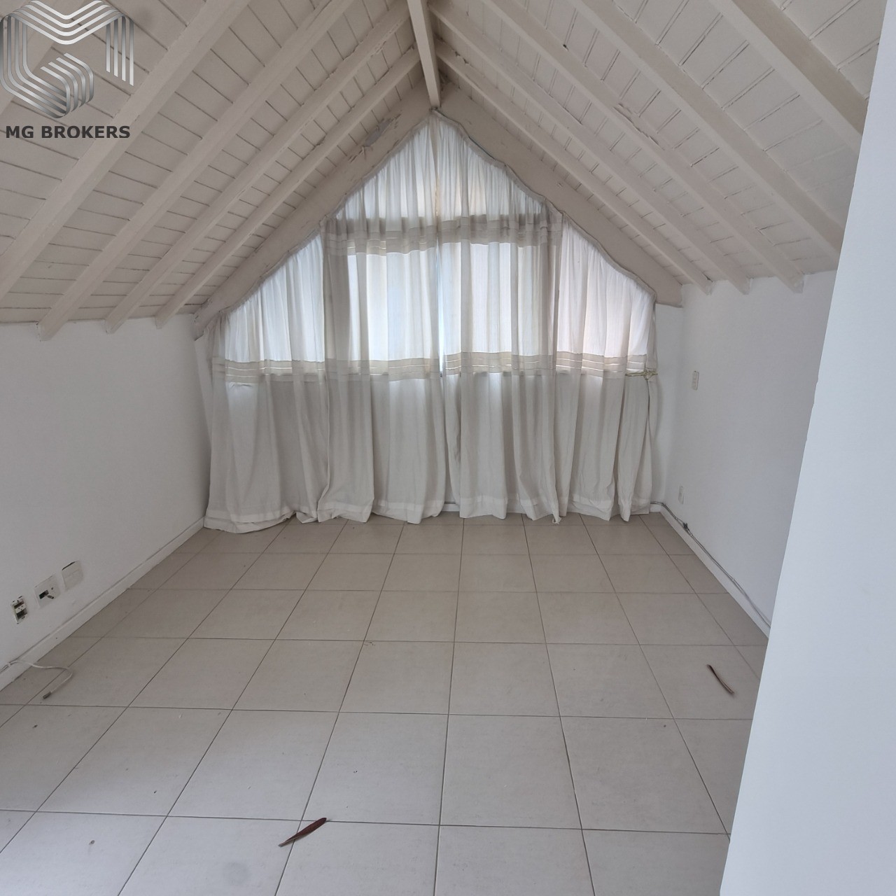 Conheça Foto 30 do imóvel - Casa em Condomínio à venda Avenida Tim Maia, Recreio dos Bandeirantes, Rio de Janeiro - R$ 1.280.000 - MGB0467 - 30 Foto 30 - 30