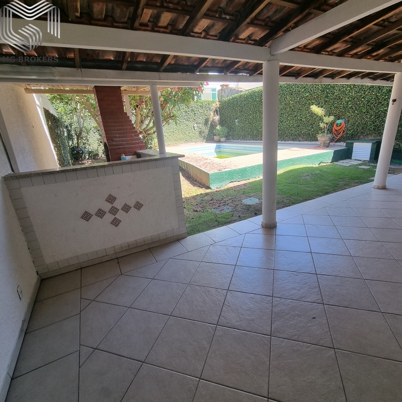Conheça Varanda e area Gourmet do imóvel - Casa em Condomínio à venda Rua Professora Isabel Monerat, Recreio dos Bandeirantes, Rio de Janeiro - R$ 1.900.000 - MGB0470 - 5 Varanda e area Gourmet - 5