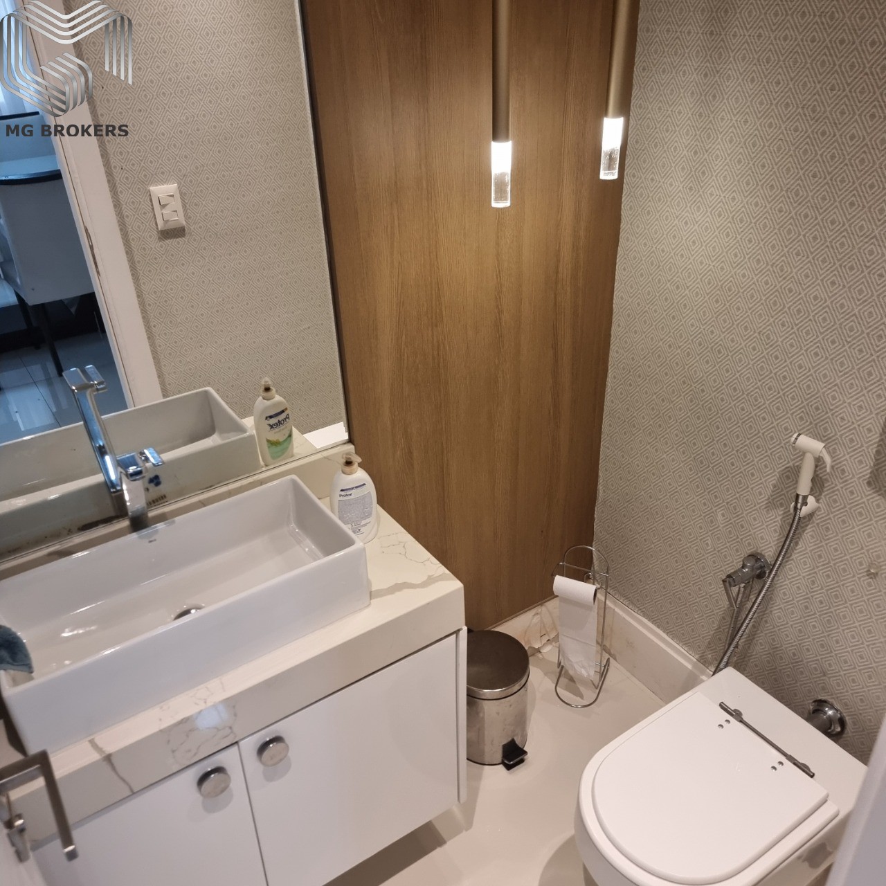 Conheça Lavabo do imóvel - Casa em Condomínio à venda Rua Armando Santos, Recreio dos Bandeirantes, Rio de Janeiro - R$ 2.900.000 - MGB0472 - 10 Lavabo - 10