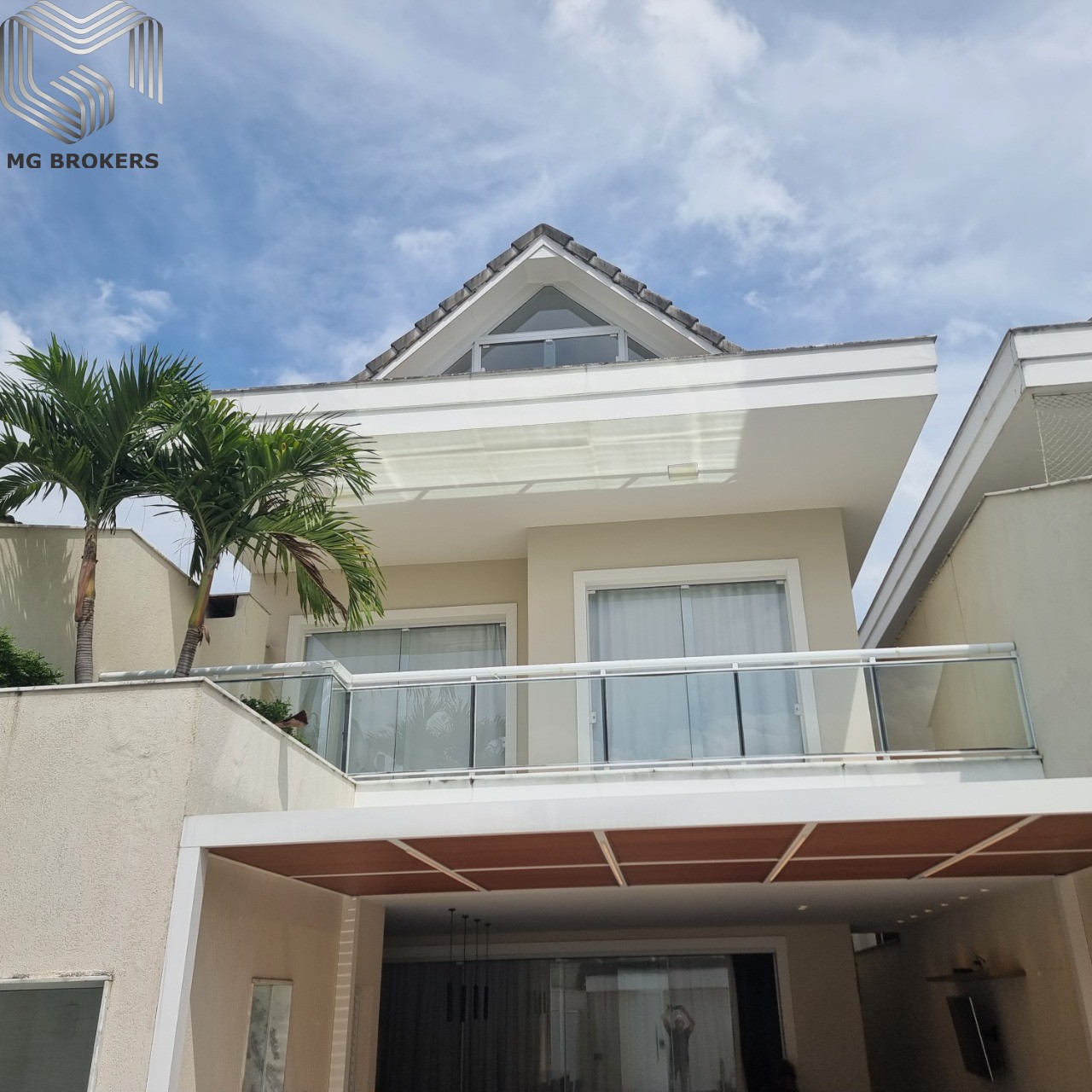 Conheça Varanda das suites frontais do imóvel - Casa em Condomínio à venda Rua Armando Santos, Recreio dos Bandeirantes, Rio de Janeiro - R$ 2.900.000 - MGB0472 - 36 Varanda das suites frontais - 36