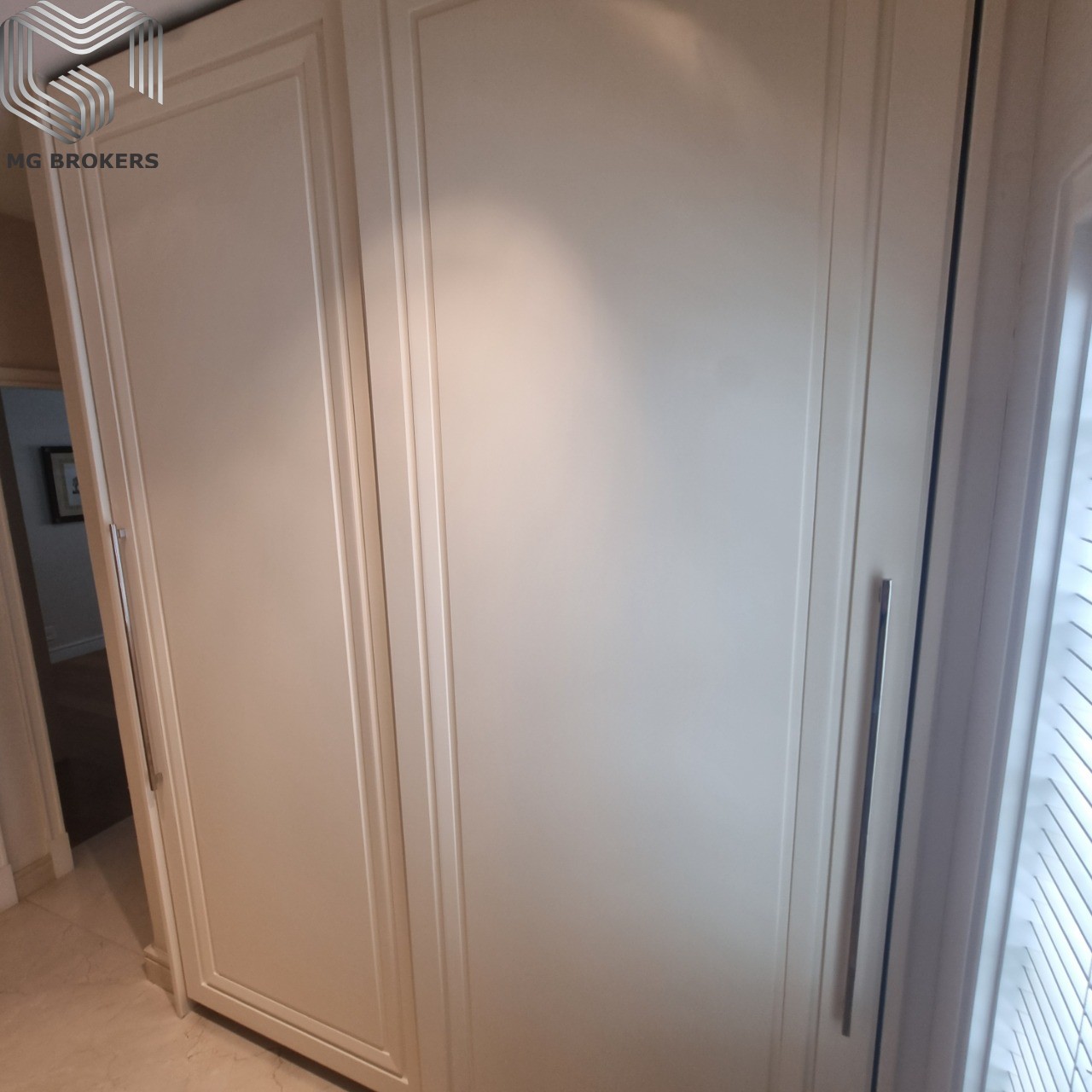 Conheça Roupeiro do imóvel - Apartamento à venda Avenida Epitácio Pessoa, Ipanema, Rio de Janeiro - R$ 4.600.000 - MGB0473 - 13 Roupeiro - 13