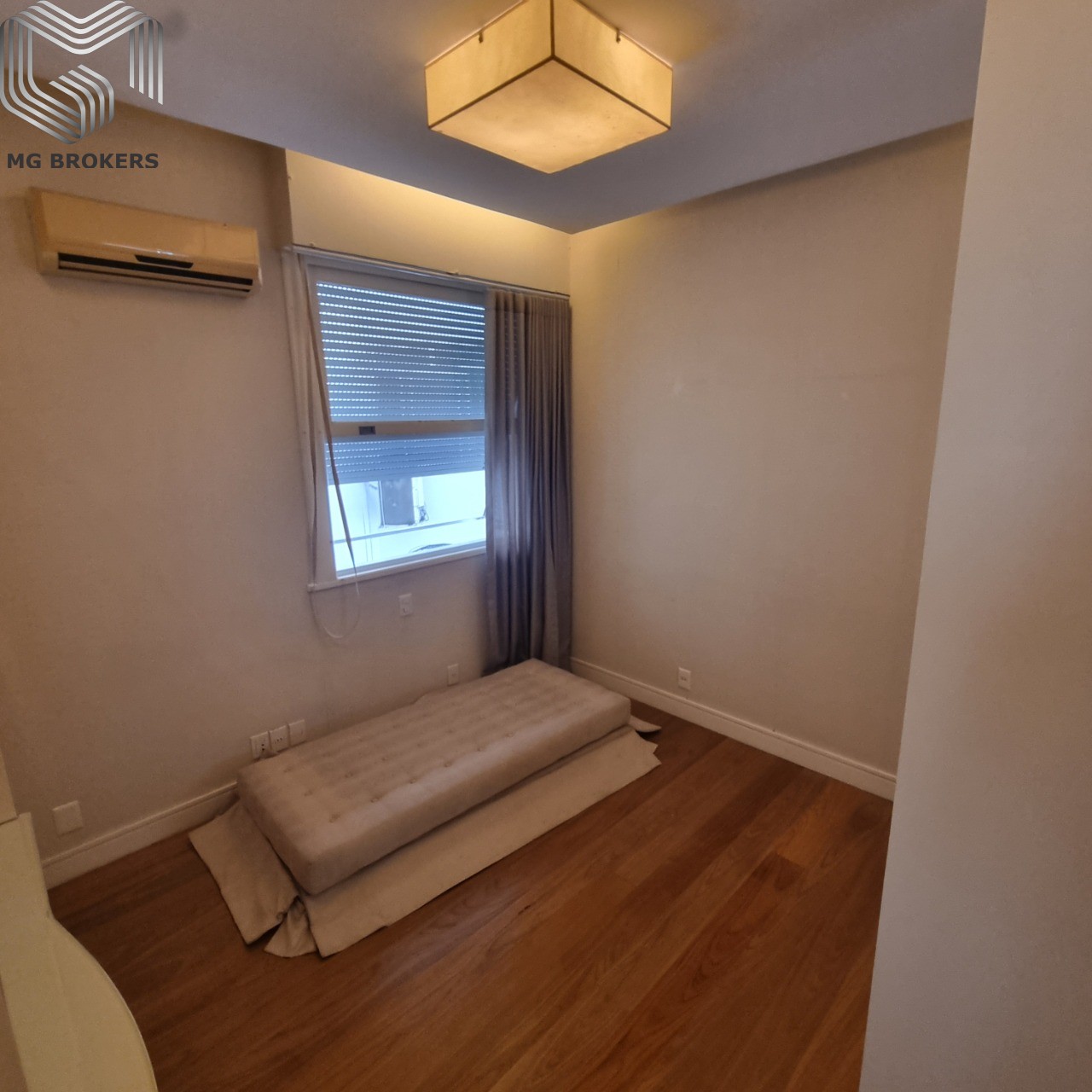 Conheça Quarto 1 do imóvel - Apartamento à venda Avenida Epitácio Pessoa, Ipanema, Rio de Janeiro - R$ 4.600.000 - MGB0473 - 15 Quarto 1 - 15
