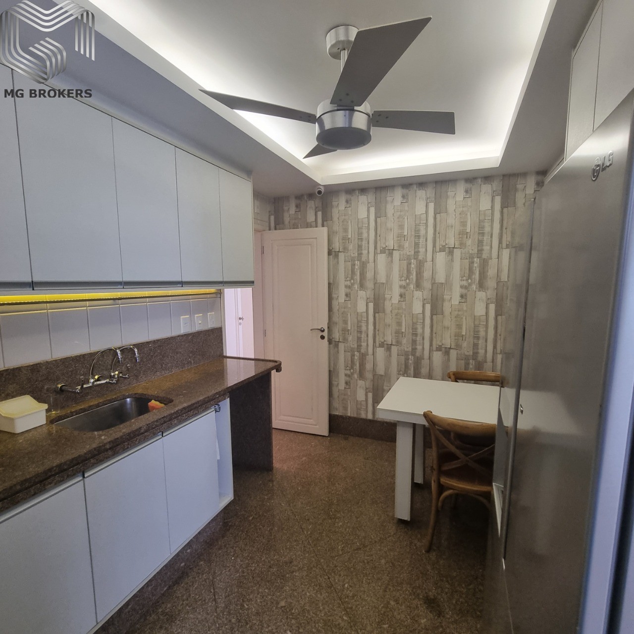 Conheça Copa do imóvel - Apartamento à venda Avenida Epitácio Pessoa, Ipanema, Rio de Janeiro - R$ 4.600.000 - MGB0473 - 9 Copa - 9