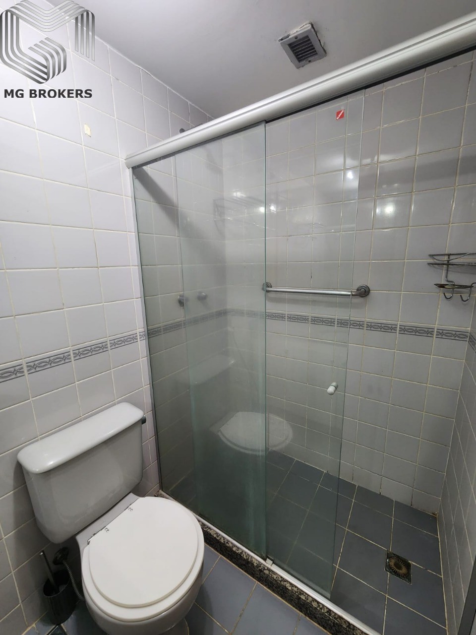 Conheça Foto 01 do imóvel - Apartamento à venda Rua Marlo da Costa e Souza, Barra da Tijuca, Rio de Janeiro - R$ 585.000 - MGB0483 - 13 Foto 01 - 13
