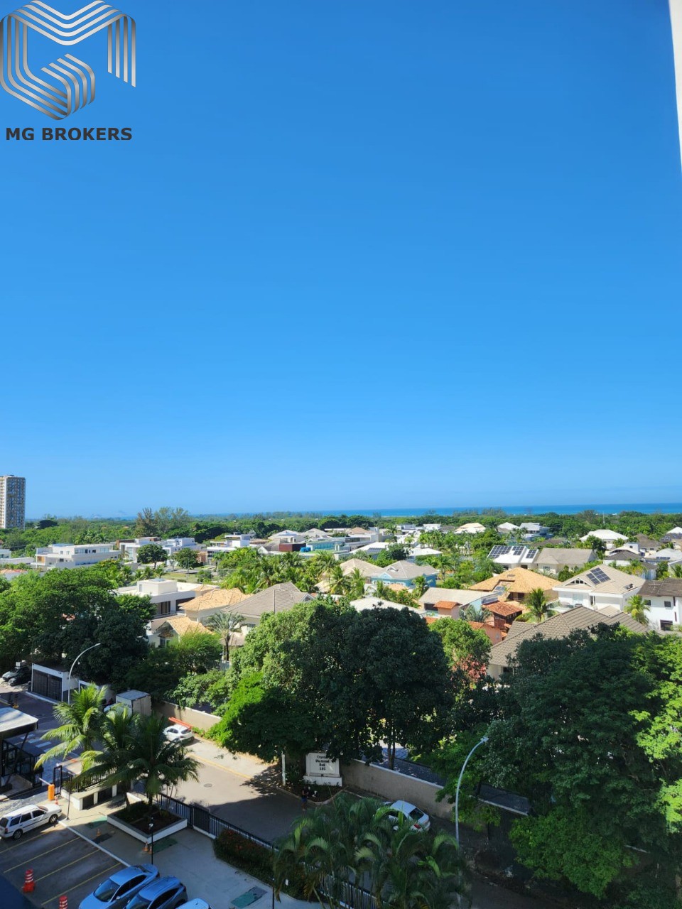 Conheça Foto 01 do imóvel - Apartamento à venda Rua Marlo da Costa e Souza, Barra da Tijuca, Rio de Janeiro - R$ 585.000 - MGB0483 - 2 Foto 01 - 2