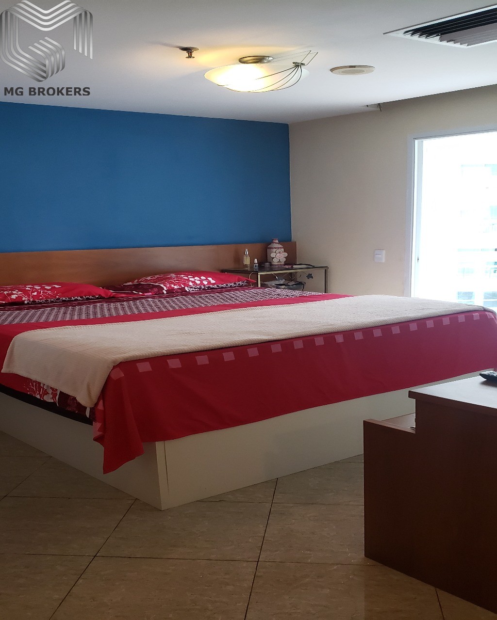 Conheça Foto 09 do imóvel - Flat à venda Avenida Lúcio Costa, Barra da Tijuca, Rio de Janeiro - R$ 670.000 - MGB0325 - 5 Foto 09 - 5
