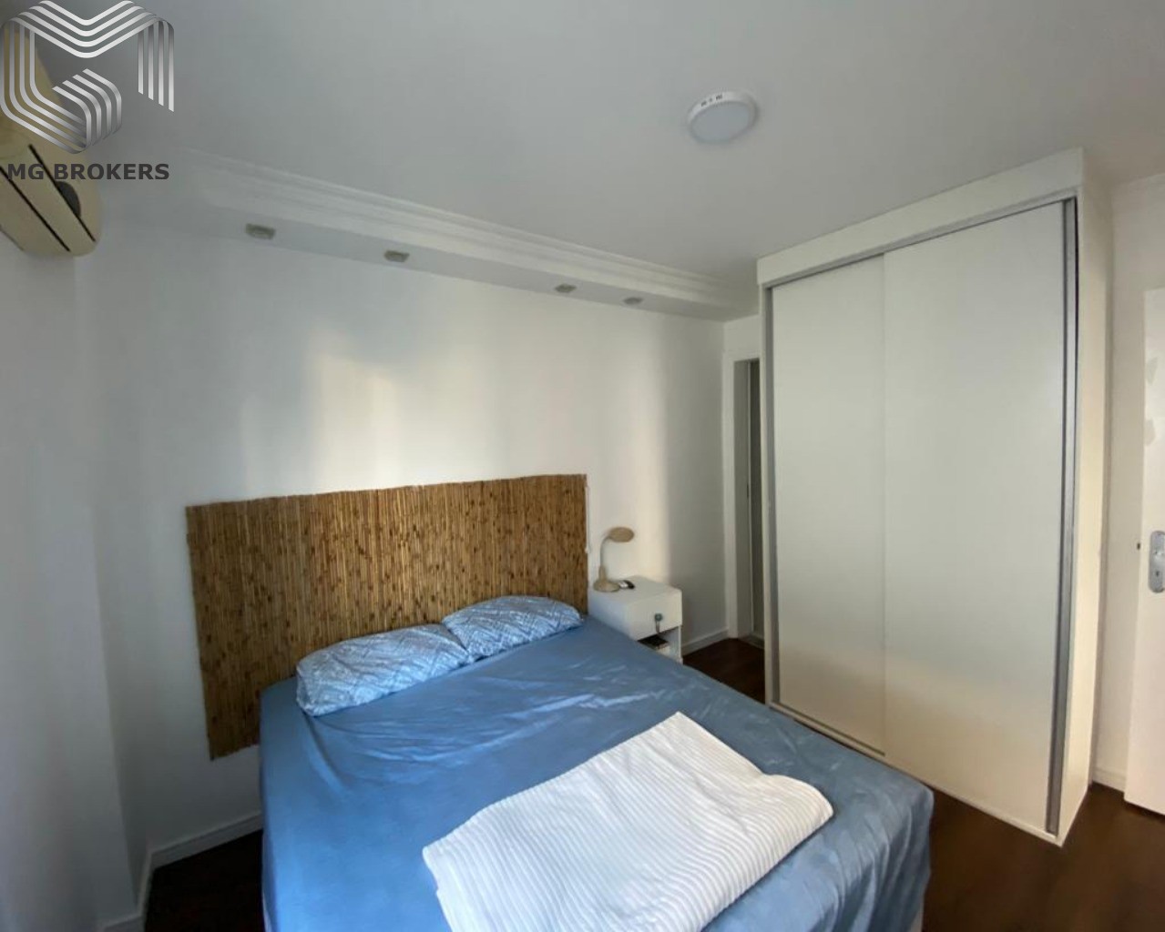 Conheça Foto 01 do imóvel - Apartamento à venda Avenida João Carlos Machado, Barra da Tijuca, Rio de Janeiro - R$ 1.370.000 - MGB0327 - 15 Foto 01 - 15