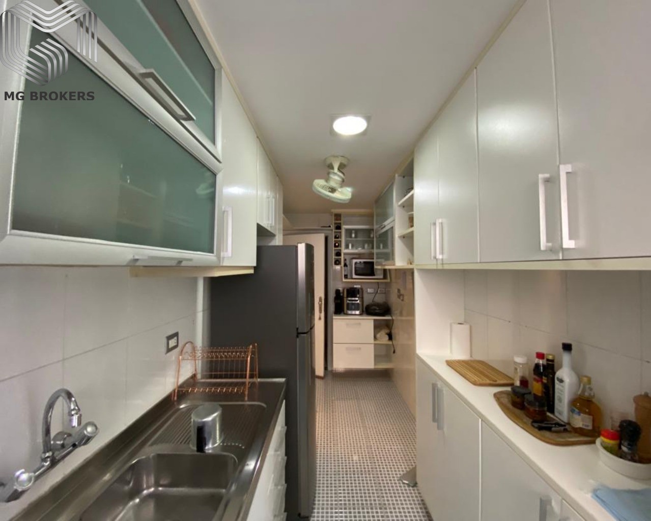 Conheça Foto 01 do imóvel - Apartamento à venda Avenida João Carlos Machado, Barra da Tijuca, Rio de Janeiro - R$ 1.370.000 - MGB0327 - 7 Foto 01 - 7