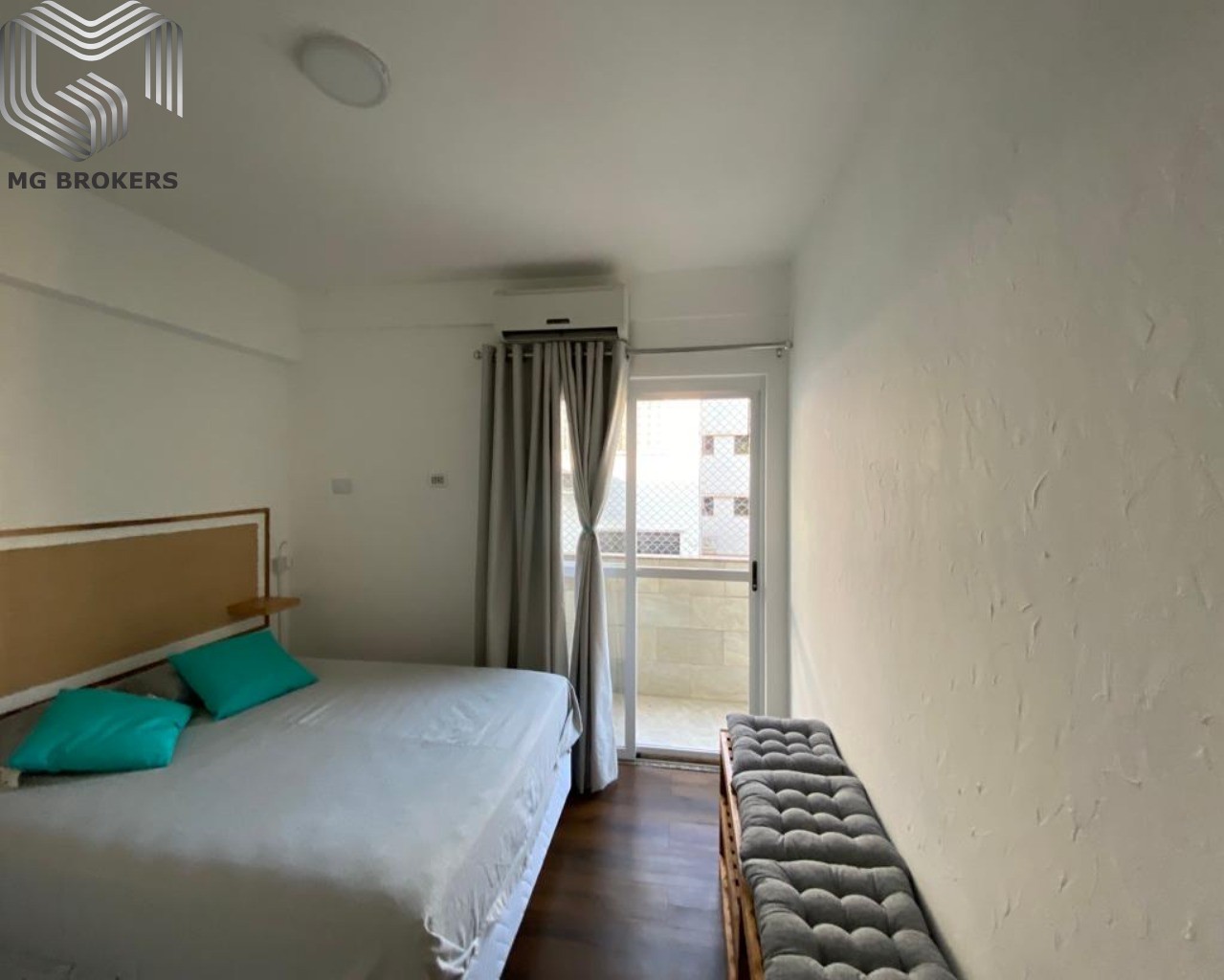 Conheça Foto 01 do imóvel - Apartamento à venda Avenida João Carlos Machado, Barra da Tijuca, Rio de Janeiro - R$ 1.370.000 - MGB0327 - 9 Foto 01 - 9