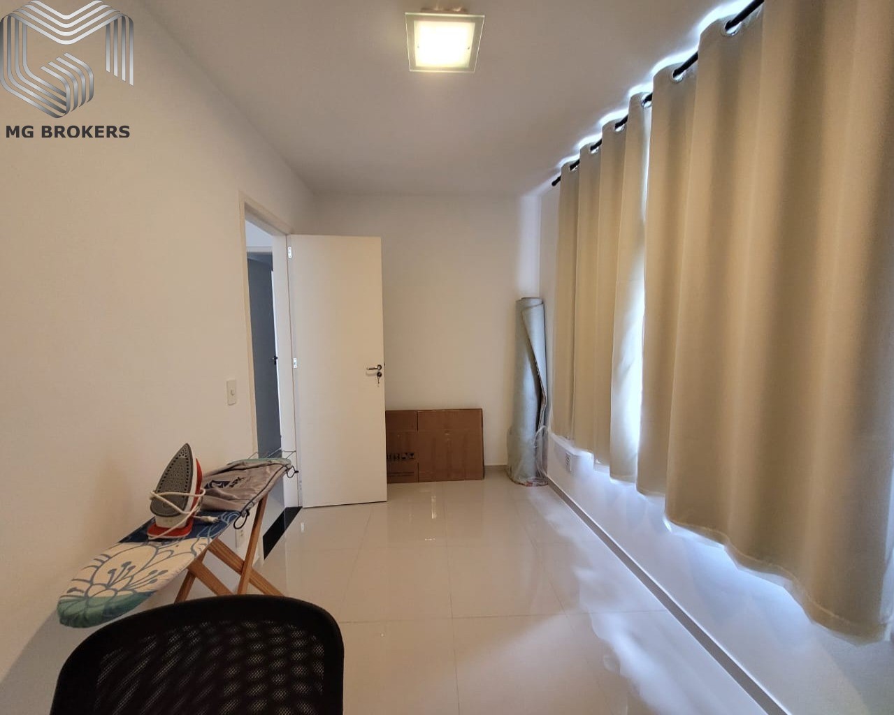 Conheça Foto 03 do imóvel - Apartamento à venda Rua Visconde de Itamarati, Maracanã, Rio de Janeiro - R$ 640.000 - MGB-0330 - 3 Foto 03 - 3