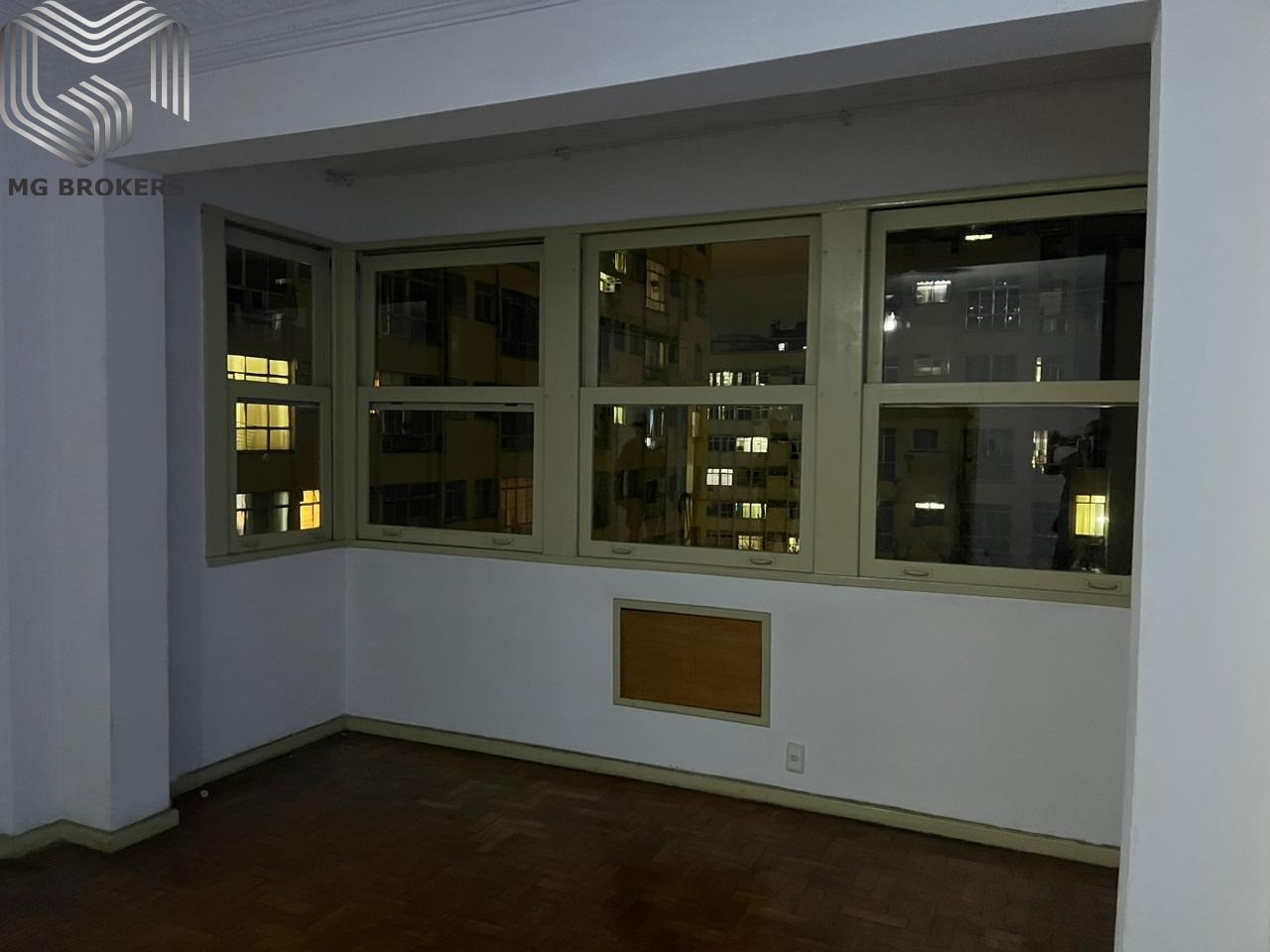 Conheça Foto 03 do imóvel - Apartamento à venda Praça Almirante Jaceguai, Centro, Rio de Janeiro - R$ 580.000 - MGB0353 - 3 Foto 03 - 3