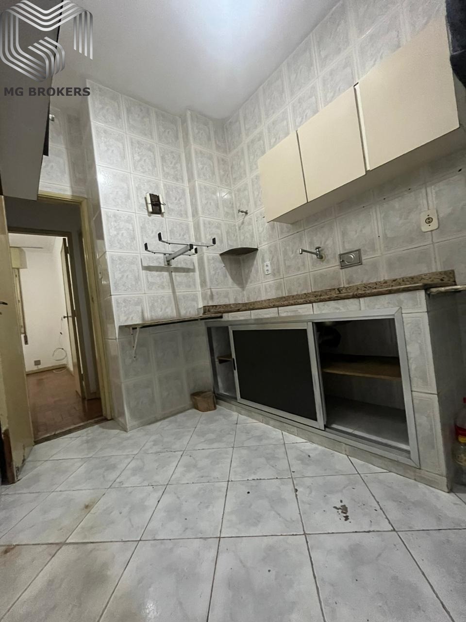 Conheça Foto 08 do imóvel - Apartamento à venda Praça Almirante Jaceguai, Centro, Rio de Janeiro - R$ 580.000 - MGB0353 - 8 Foto 08 - 8