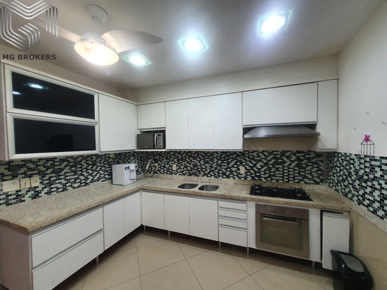 Conheça Foto 12 do imóvel - Apartamento à venda Rua Bulhões de Carvalho, Copacabana, Rio de Janeiro - R$ 1.880.000 - mgb0357 - 17 Foto 12 - 17