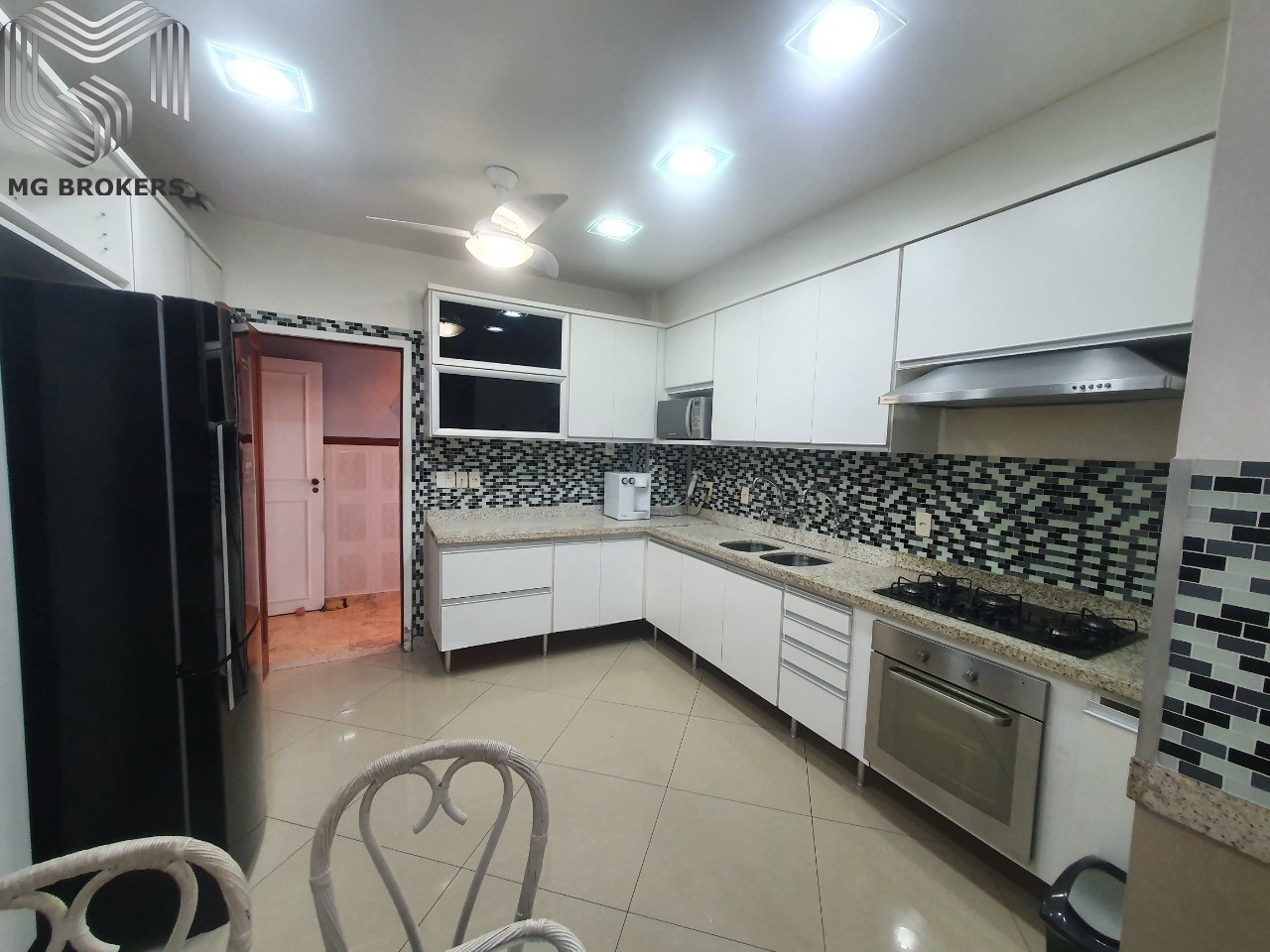 Conheça Foto 29 do imóvel - Apartamento à venda Rua Bulhões de Carvalho, Copacabana, Rio de Janeiro - R$ 1.880.000 - mgb0357 - 29 Foto 29 - 29