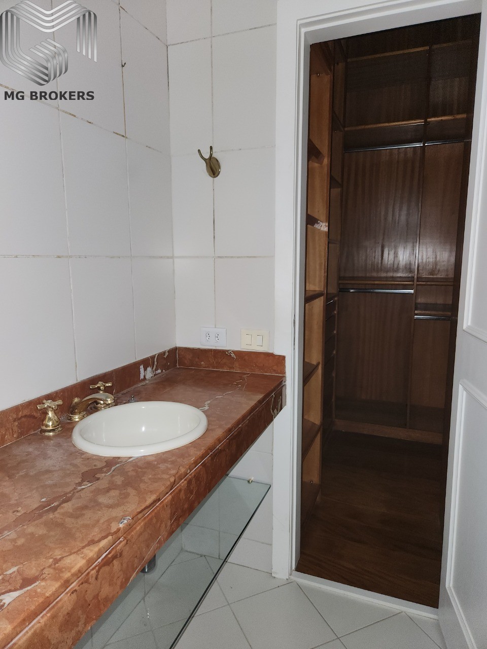 Conheça Foto 09 do imóvel - Apartamento à venda Rua Ivone Cavaleiro, Barra da Tijuca, Rio de Janeiro - R$ 2.380.000 - MGB0365 - 12 Foto 09 - 12