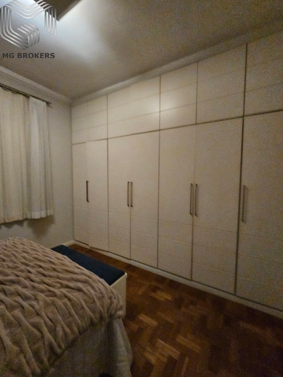 Conheça Foto 01 do imóvel - Apartamento à venda Rua das Laranjeiras, Laranjeiras, Rio de Janeiro - R$ 2.150.000 - MGB0393 - 10 Foto 01 - 10