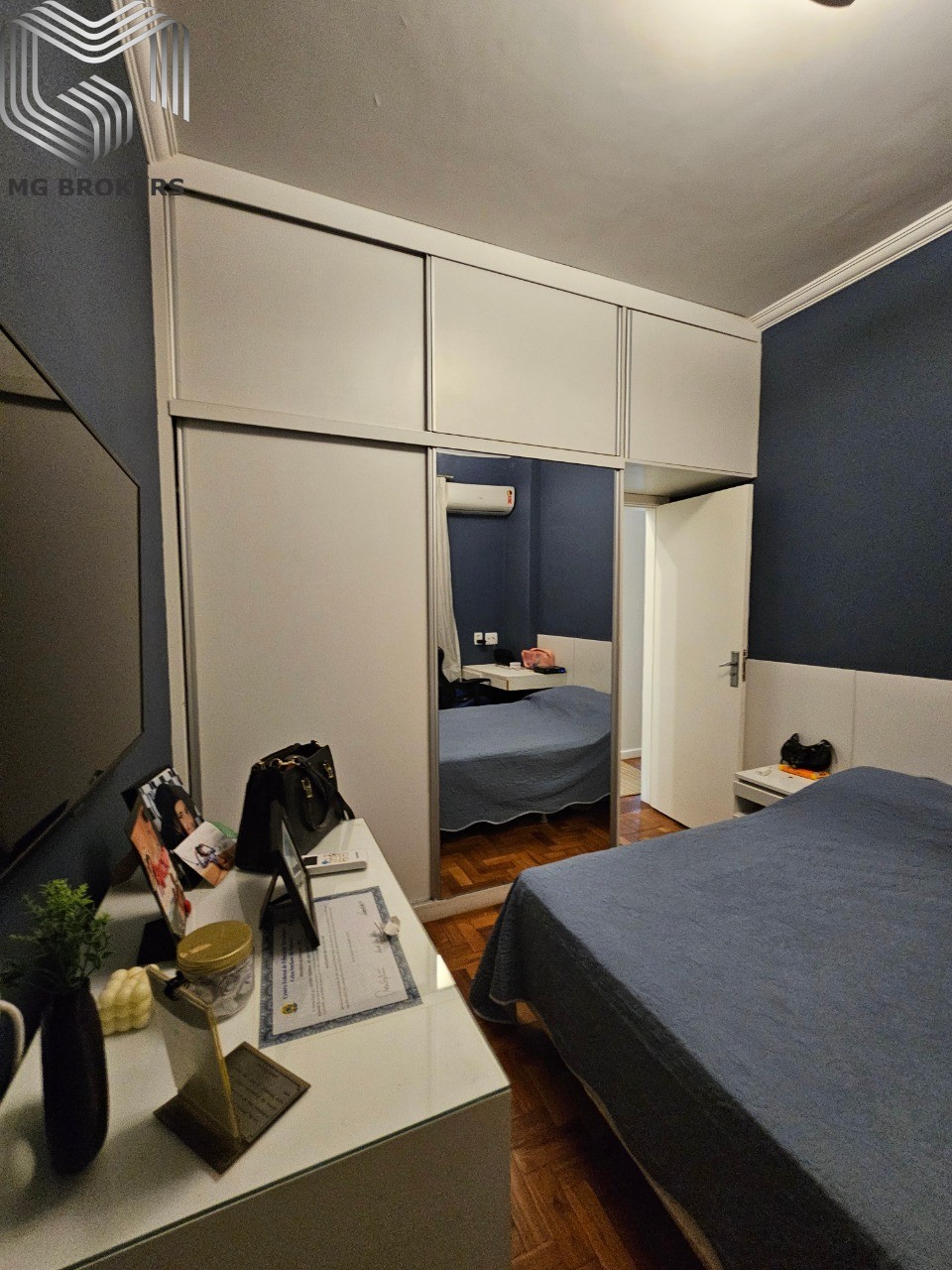 Conheça Foto 01 do imóvel - Apartamento à venda Rua das Laranjeiras, Laranjeiras, Rio de Janeiro - R$ 2.150.000 - MGB0393 - 15 Foto 01 - 15