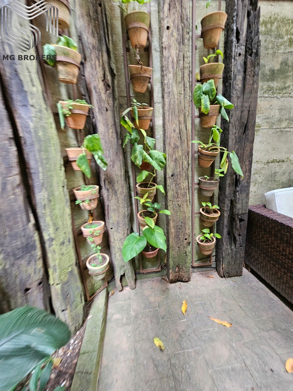 Conheça Foto 01 do imóvel - Apartamento à venda Rua das Laranjeiras, Laranjeiras, Rio de Janeiro - R$ 2.150.000 - MGB0393 - 23 Foto 01 - 23