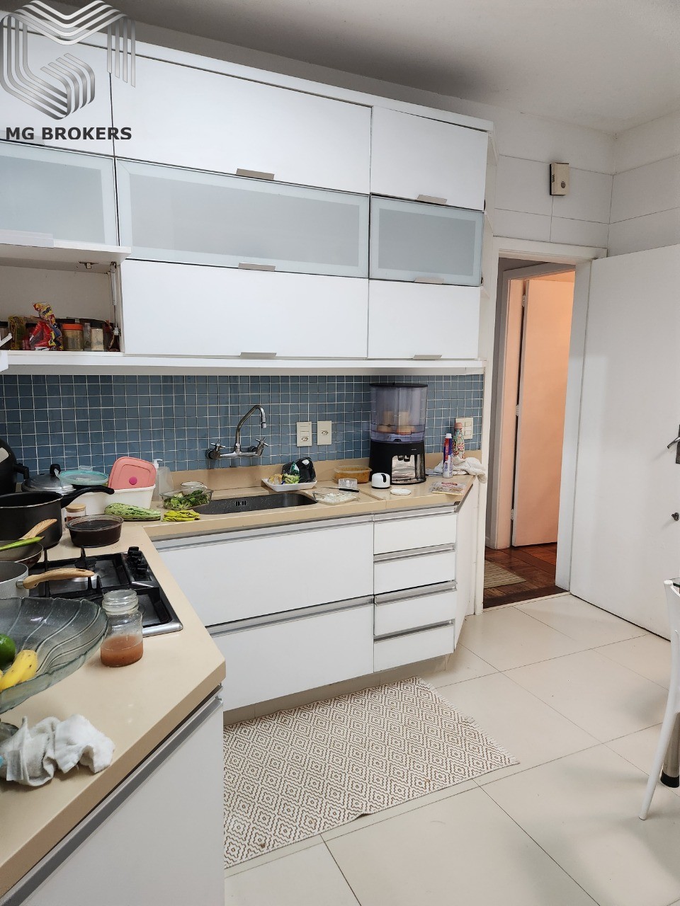 Conheça Foto 49 do imóvel - Apartamento à venda Rua das Laranjeiras, Laranjeiras, Rio de Janeiro - R$ 2.150.000 - MGB0393 - 32 Foto 49 - 32