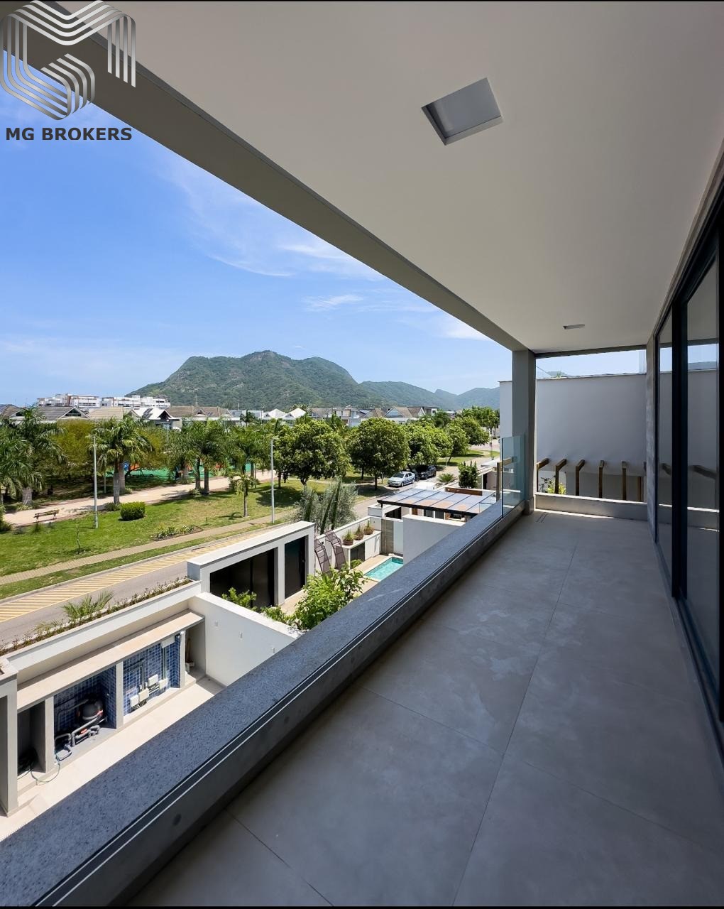Conheça Foto 09 do imóvel - Casa em Condomínio à venda Estrada Vereador Alceu de Carvalho, Vargem Grande, Rio de Janeiro - R$ 3.900.000 - MGB0429 - 11 Foto 09 - 11