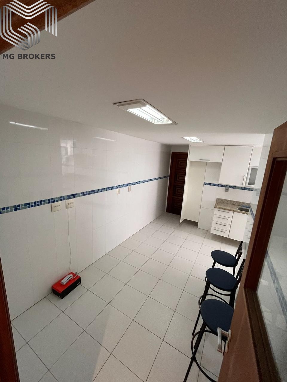 Conheça Foto 01 do imóvel - Apartamento à venda Rua Demosthenes Madureira de Pinho, Recreio dos Bandeirantes, Rio de Janeiro - R$ 1.350.000 - MGB0433 - 15 Foto 01 - 15