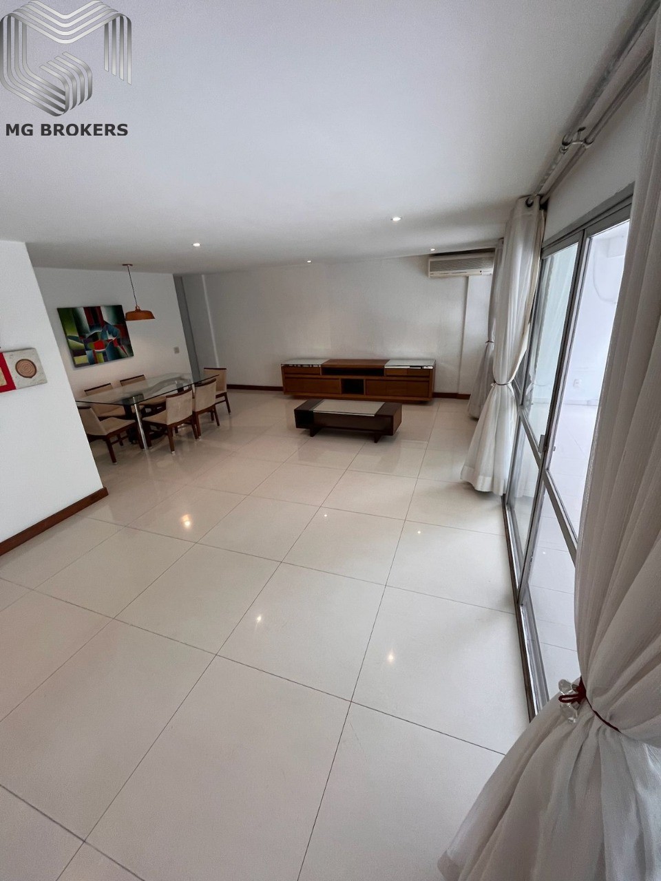 Conheça Foto 01 do imóvel - Apartamento à venda Rua Demosthenes Madureira de Pinho, Recreio dos Bandeirantes, Rio de Janeiro - R$ 1.350.000 - MGB0433 - 3 Foto 01 - 3
