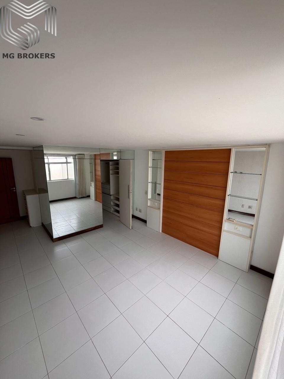 Conheça Foto 01 do imóvel - Apartamento à venda Rua Demosthenes Madureira de Pinho, Recreio dos Bandeirantes, Rio de Janeiro - R$ 1.350.000 - MGB0433 - 6 Foto 01 - 6