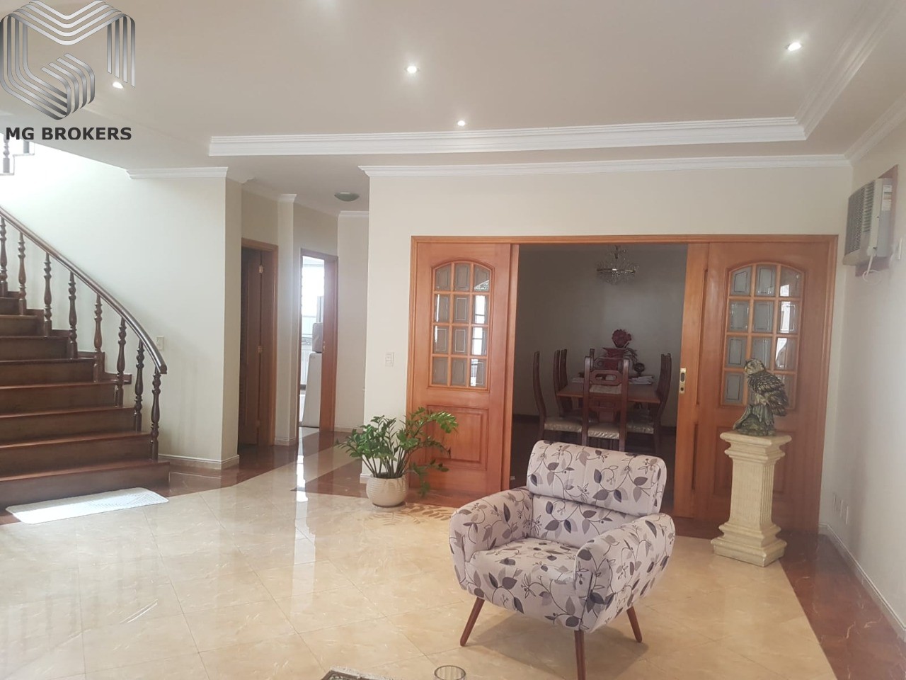Conheça Foto 01 do imóvel - Casa em Condomínio à venda Rua Frei Jacinto Infantino, Barra da Tijuca, Rio de Janeiro - R$ 3.670.000 - MGB0434 - 8 Foto 01 - 8