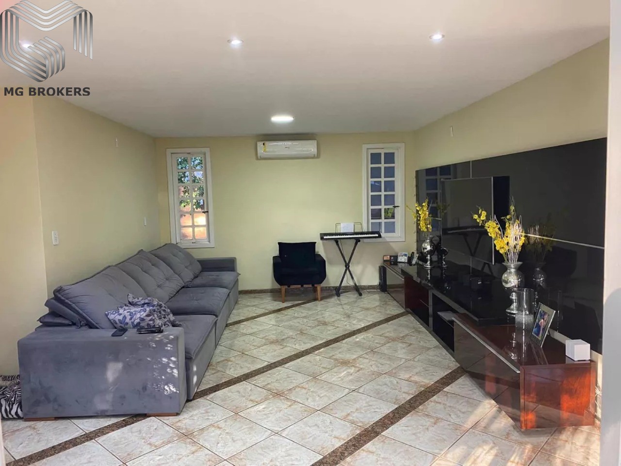 Conheça Foto 01 do imóvel - Casa em Condomínio à venda Rua Eduardo Collier Filho, Recreio dos Bandeirantes, Rio de Janeiro - R$ 3.700.000 - MGB0437 - 14 Foto 01 - 14