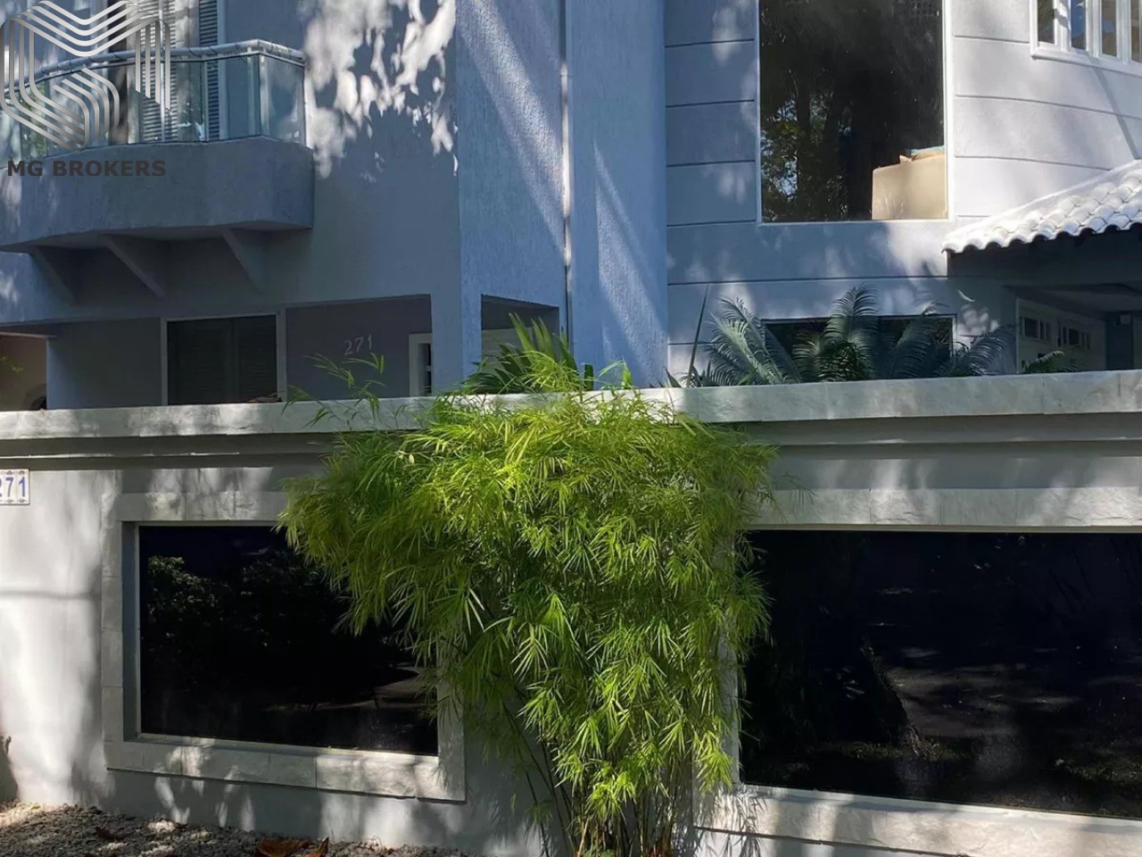 Conheça Foto 01 do imóvel - Casa em Condomínio à venda Rua Eduardo Collier Filho, Recreio dos Bandeirantes, Rio de Janeiro - R$ 3.700.000 - MGB0437 - 3 Foto 01 - 3