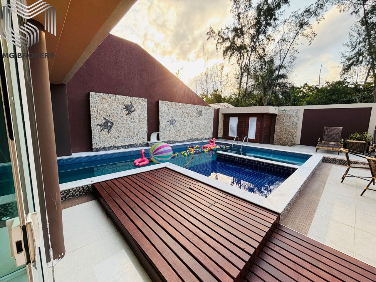 Conheça Foto 01 do imóvel - Casa em Condomínio à venda Rua Pio Borges de Castro, Barra da Tijuca, Rio de Janeiro - R$ 3.800.000 - MGB0459 - 3 Foto 01 - 3